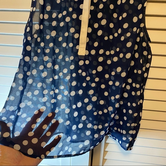 CHLOE K SHEER SLEEVELESS BLOUSE - Picture 4 of 6